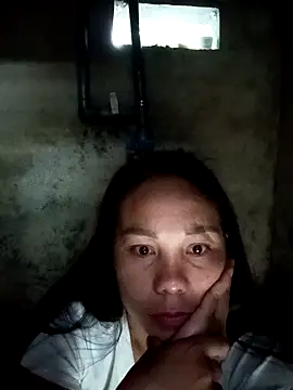 vanvan005 online show from May 2026 10:49:02 PM