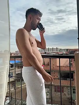 liam bronw online show from February 2026 01:21:02 PM