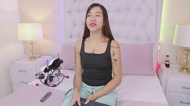 VioletFroost online show from January 2026 12:10:01 PM