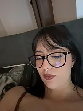 HinaSweet online show from April 2026 01:25:01 AM