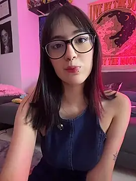 HinaSweet online show from May 2026 01:02:02 AM