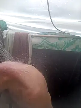 Snapshot of tiggerriggn32 chatting on February 2026 07:33:02 PM tiggerriggn32 online show from February 2026 07:33:02 PM