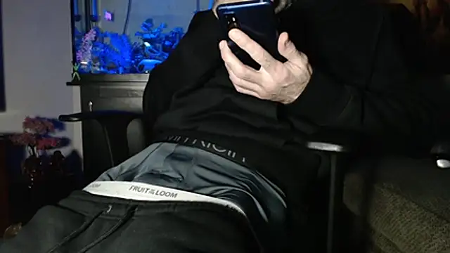 Snapshot of EspanolVato chatting on January 2026 01:00:02 AM EspanolVato online show from January 2026 01:00:02 AM