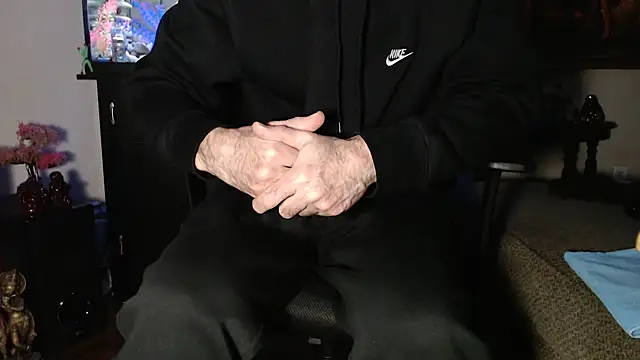 Snapshot of EspanolVato chatting on January 2026 11:41:02 PM EspanolVato online show from January 2026 11:41:02 PM