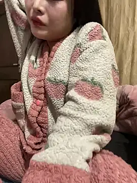 Snapshot of lealia699 chatting on February 2026 07:54:02 AM lealia699 online show from February 2026 07:54:02 AM