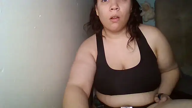 Snapshot of bellakay19 chatting on January 2026 05:48:01 PM bellakay19 online show from January 2026 05:48:01 PM