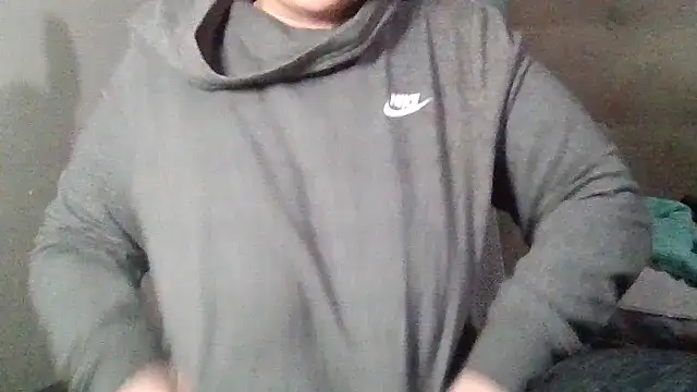 Snapshot of bellakay19 chatting on January 2026 09:57:01 PM bellakay19 online show from January 2026 09:57:01 PM