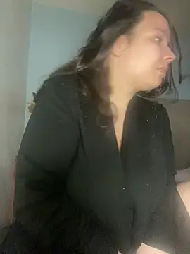 Snapshot of bellakay19 chatting on February 2026 05:06:02 AM bellakay19 online show from February 2026 05:06:02 AM