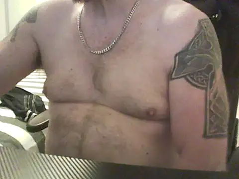 loudandproud online show from February 2026 11:11:02 PM