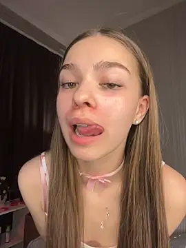 SkylineBliss online show from February 2026 01:57:02 AM