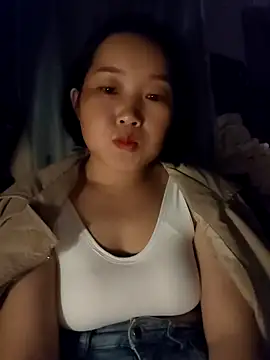 Snapshot of __BingBing__ chatting on February 2026 09:02:01 PM BingBing online show from February 2026 09:02:01 PM