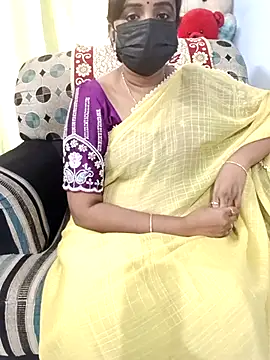 Snapshot of Tinarosy13 chatting on February 2026 11:20:01 AM Tinarosy13 online show from February 2026 11:20:01 AM