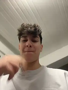 Snapshot of ravenryx chatting on February 2026 03:50:01 PM ravenryx online show from February 2026 03:50:01 PM