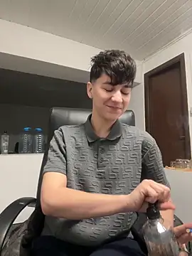 Snapshot of ravenryx chatting on February 2026 03:53:02 PM ravenryx online show from February 2026 03:53:02 PM