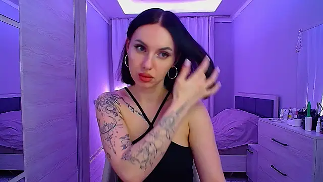 Snapshot of Pure_temptation_J chatting on February 2026 05:33:01 PM Pure temptation J online show from February 2026 05:33:01 PM