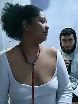 Snapshot of Isabel_and_Heckler chatting on January 2026 09:46:02 AM Isabel and Heckler online show from January 2026 09:46:02 AM