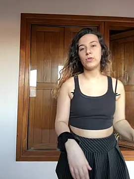 joanaguerreiru online show from June 2026 07:16:01 PM