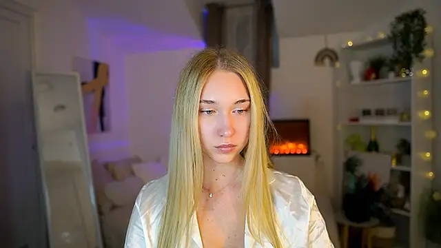 Snapshot of MilaBunny2000 chatting on February 2026 02:23:02 PM MilaBunny2000 online show from February 2026 02:23:02 PM