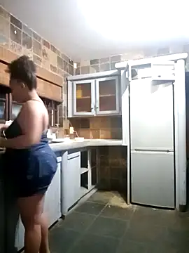 Snapshot of ThiqueAssKitty chatting on February 2026 06:22:02 PM ThiqueAssKitty online show from February 2026 06:22:02 PM