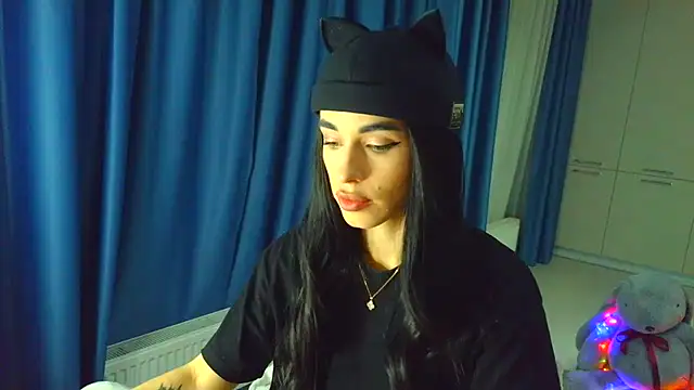 Snapshot of Vlada_Elfie chatting on February 2026 04:16:01 PM Vlada Elfie online show from February 2026 04:16:01 PM