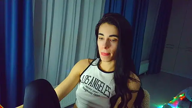 Snapshot of Vlada_Elfie chatting on February 2026 04:04:01 PM Vlada Elfie online show from February 2026 04:04:01 PM