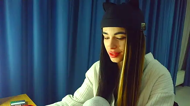 Vlada Elfie online show from March 2026 05:52:01 PM