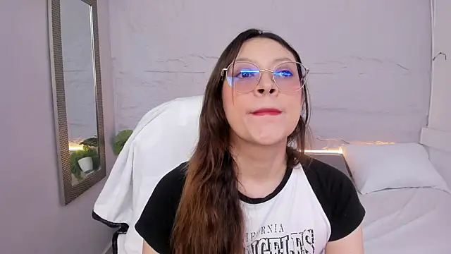 lanna 18  online show from April 2026 11:27:02 AM