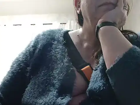 Snapshot of xmyriamx chatting on January 2026 08:07:01 PM xmyriamx online show from January 2026 08:07:01 PM