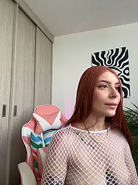 alesziarose  online show from June 2026 09:30:02 PM