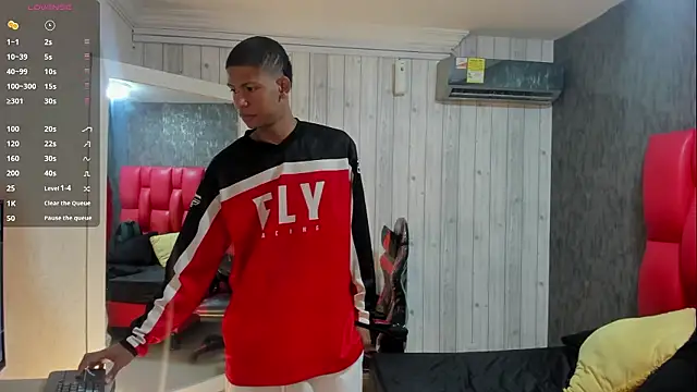 Snapshot of _erick_j chatting on January 2026 08:12:02 PM erick j online show from January 2026 08:12:02 PM