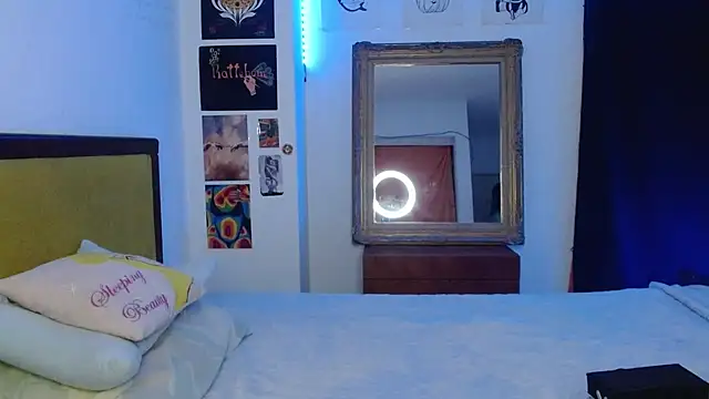 Nova-Satela online show from April 2026 06:08:02 PM