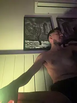 Snapshot of vinihfeh chatting on February 2026 04:43:02 AM vinihfeh online show from February 2026 04:43:02 AM