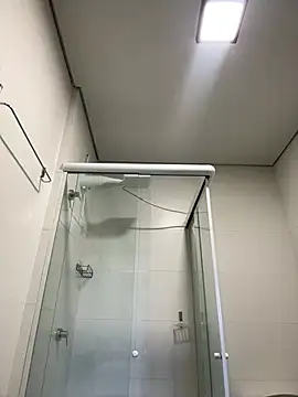 Snapshot of vinihfeh chatting on February 2026 06:39:02 PM vinihfeh online show from February 2026 06:39:02 PM