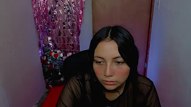 Snapshot of Julieta_26_ chatting on January 2026 01:57:02 PM Julieta 26 online show from January 2026 01:57:02 PM