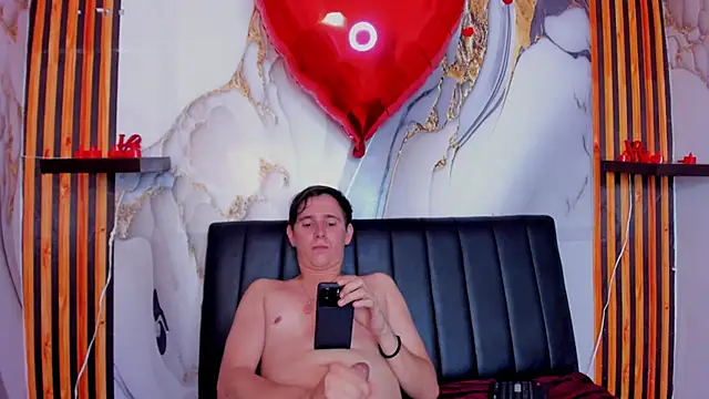 Snapshot of Ruby_and_Aaron chatting on February 2026 01:24:01 AM Ruby and Aaron online show from February 2026 01:24:01 AM