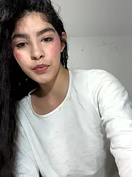 Snapshot of dani_bela chatting on January 2026 06:18:01 AM dani bela online show from January 2026 06:18:01 AM