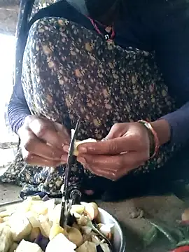 Snapshot of Queen_chayna chatting on January 2026 01:52:02 AM Queen chayna online show from January 2026 01:52:02 AM