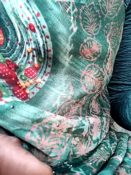 Snapshot of Queen_chayna chatting on January 2026 04:16:01 AM Queen chayna online show from January 2026 04:16:01 AM