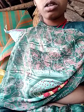 Snapshot of Queen_chayna chatting on February 2026 03:36:02 AM Queen chayna online show from February 2026 03:36:02 AM