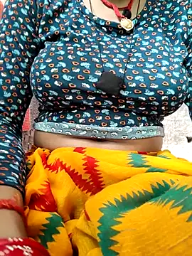 Snapshot of Queen_chayna chatting on June 2026 04:06:01 AM Queen chayna online show from June 2026 04:06:01 AM