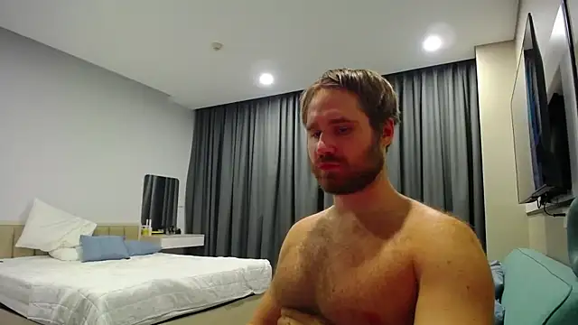 LorenzoLux online show from May 2026 03:29:01 PM