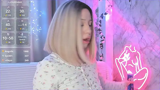 Snapshot of Necucubi02 chatting on January 2026 07:45:01 AM Necucubi02 online show from January 2026 07:45:01 AM