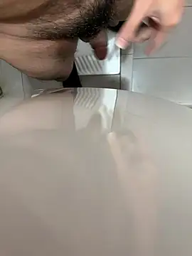 Snapshot of Johnlim880 chatting on January 2026 07:36:02 AM Johnlim880 online show from January 2026 07:36:02 AM