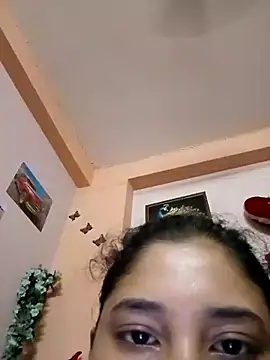 HottyDiva999 online show from June 2026 05:41:01 PM