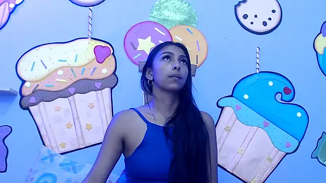 Snapshot of skinnysexzara18 chatting on February 2026 02:45:02 AM skinnysexzara18 online show from February 2026 02:45:02 AM