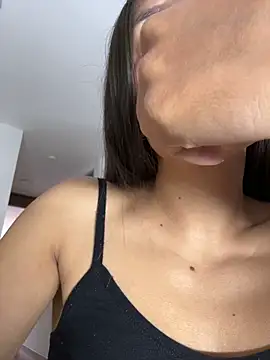TaylorrHill online show from June 2026 08:22:02 PM