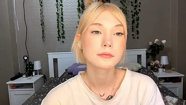 Snapshot of LlsabethHaze chatting on February 2026 08:35:01 AM LlsabethHaze online show from February 2026 08:35:01 AM