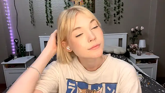 Snapshot of LlsabethHaze chatting on February 2026 02:23:01 PM LlsabethHaze online show from February 2026 02:23:01 PM