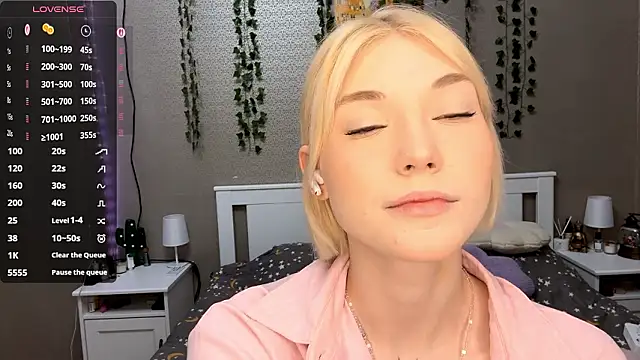 Snapshot of LlsabethHaze chatting on February 2026 02:17:02 PM LlsabethHaze online show from February 2026 02:17:02 PM