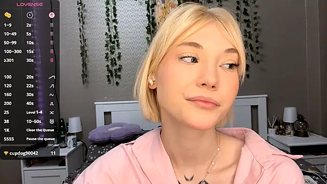 Snapshot of LlsabethHaze chatting on February 2026 12:17:02 PM LlsabethHaze online show from February 2026 12:17:02 PM